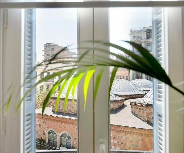 Apartmán Fandango By Halu!, Gorgeous Neoclassical Next To Metro Station *
