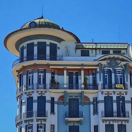 شقة Fandango By Halu!, Gorgeous Neoclassical Next To Metro Station *